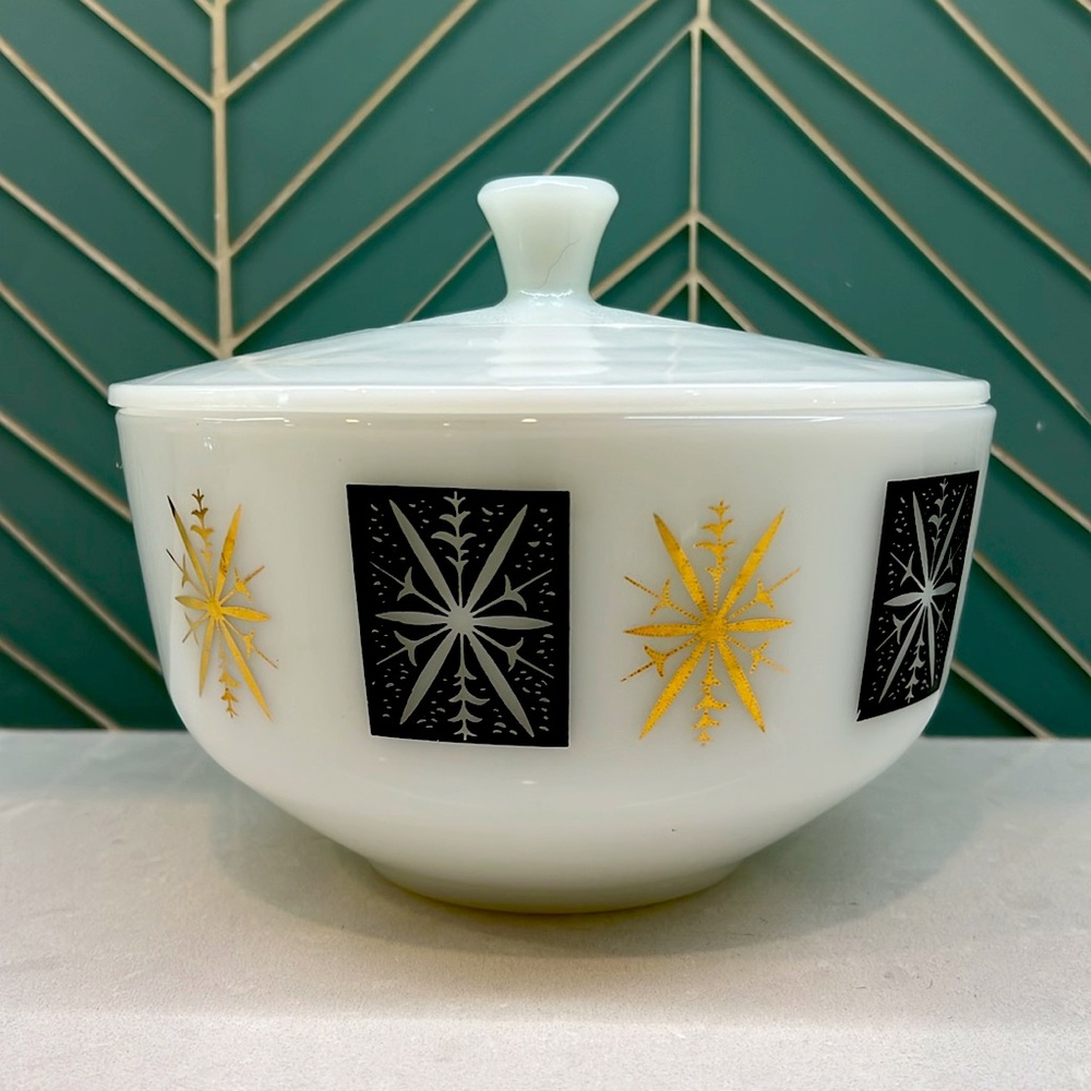 Mid Century Modern Vintage Federal Glass Atomic Starburst 2.5 Quart Casserole